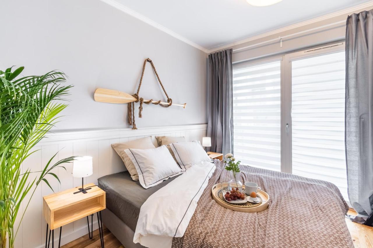 Komfortowy Apartament Z Parkingiem فروتسواف المظهر الخارجي الصورة